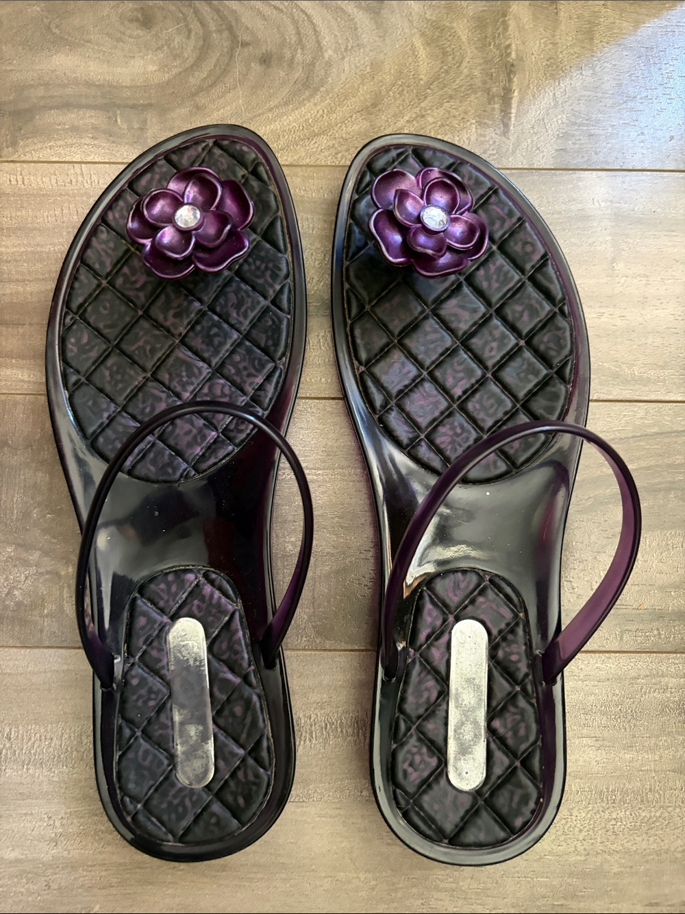 Women’s Purple Flower Toe-Ring Jelly Sandals size 7